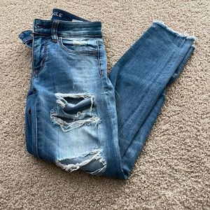 American eagle ripped jegging crop
